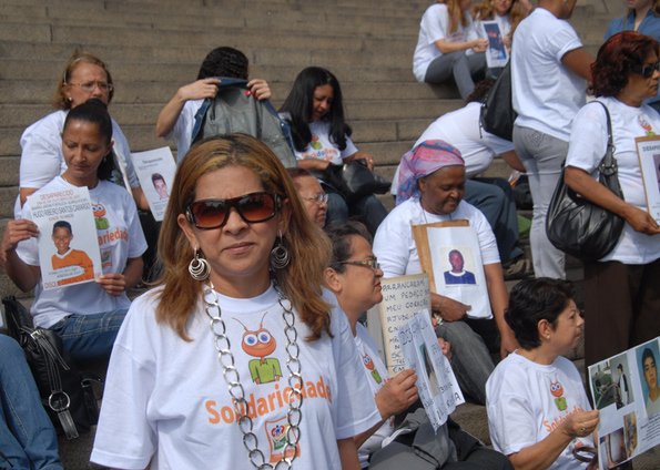 ONG Mães da Sé transforma moda de rua em luta por causa ‘invisível’ com o lançamento da T-search